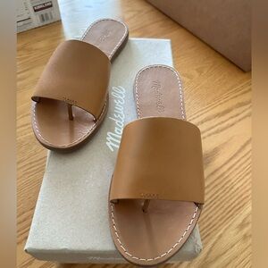 NEW Madewell Boardwalk Post Slide Sandal - Desert Camel Size 6 - Never worn.